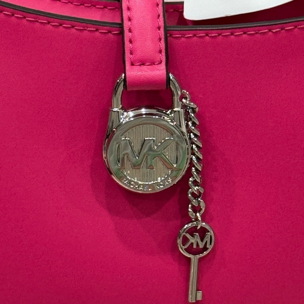 Michael Kors Lyra Small Leather Pouchette Dragonfruit Pink Silver Charm Purse - Picture 5 of 15